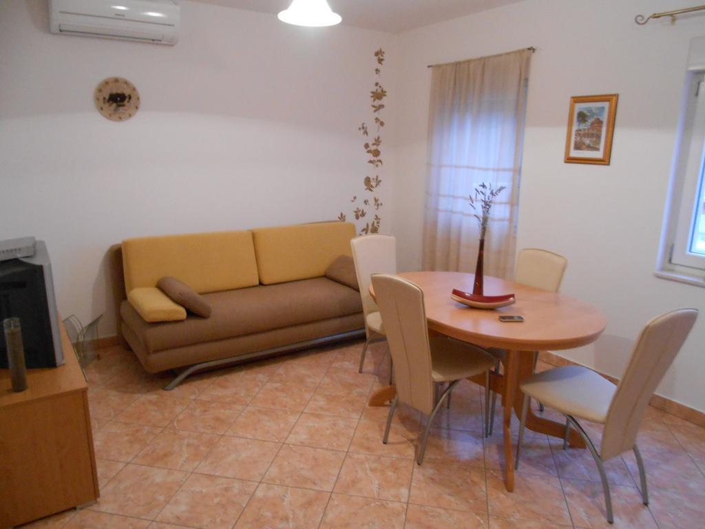 Apartments Luvi Trogir Rom bilde