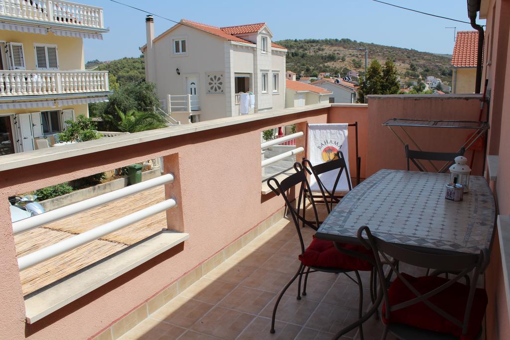 Apartments Luvi Trogir Eksteriør bilde